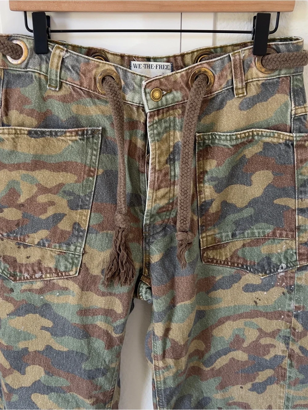 Free People Moxie Printed Low-Slung Barrel Jeans in Camo Moss Green
